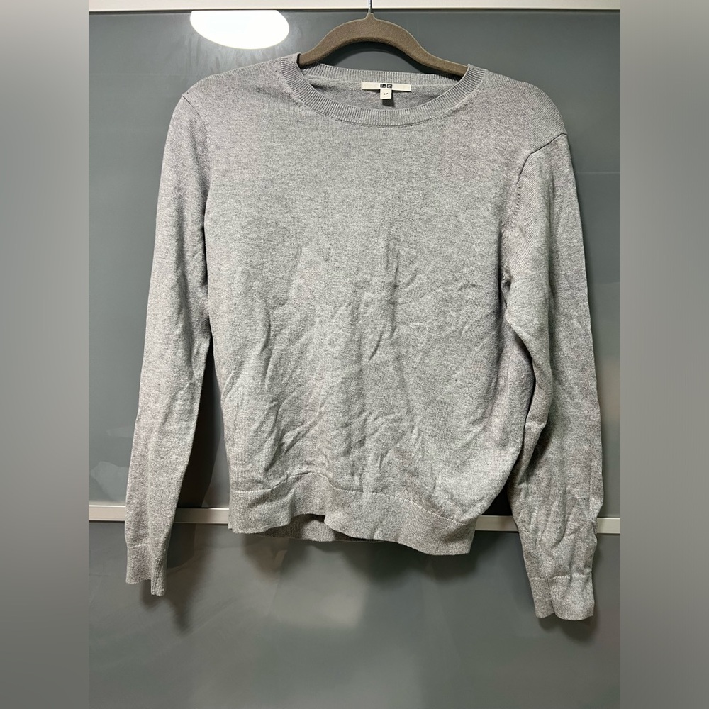 UNIQLO Heather grey sweater size Small